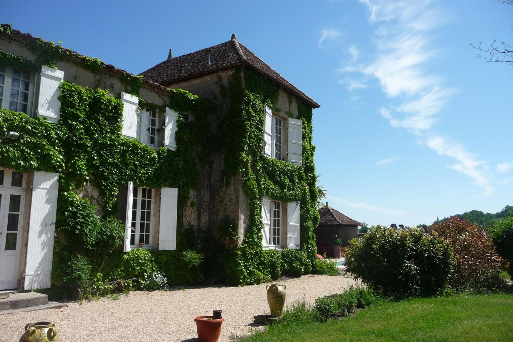 Domaine De La Queyssie Bed & Breakfast Saussignac ภายนอก รูปภาพ