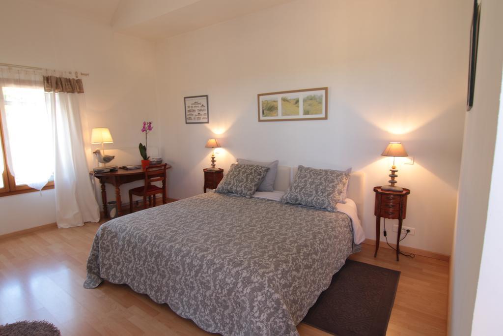 Domaine De La Queyssie Bed & Breakfast Saussignac ภายนอก รูปภาพ